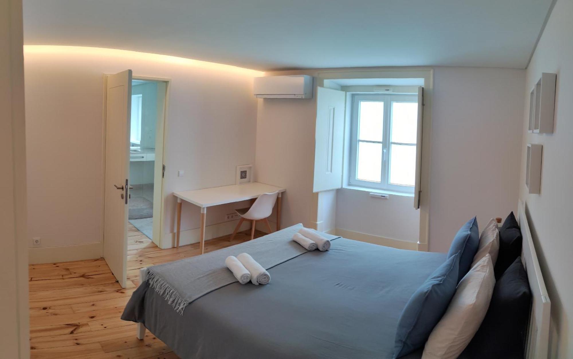 Central Bedroom In Shared House In Chiado - Historic Center Of Lissabon Buitenkant foto